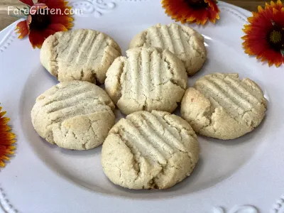 Biscuiți cu Faină de Migdale Vegane